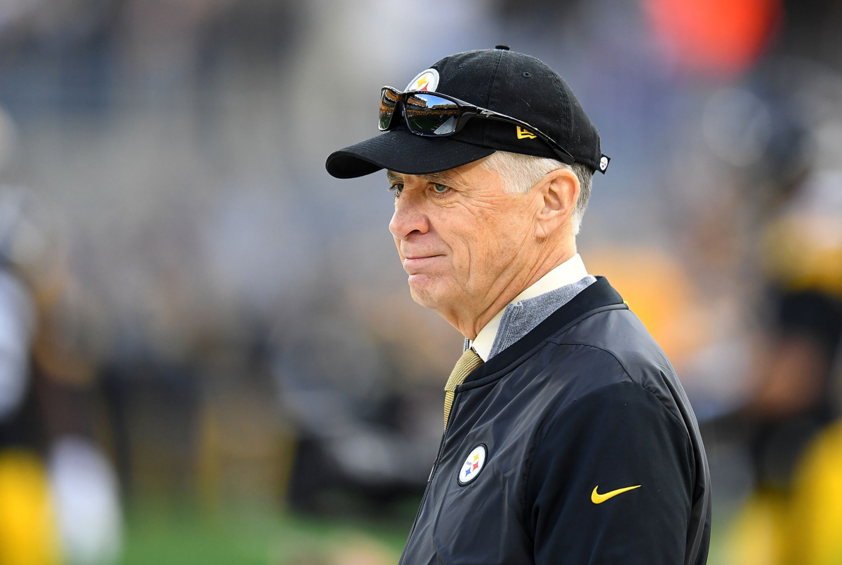 Pittsburgh Steelers owner Art Rooney ll stands on the field before a game.