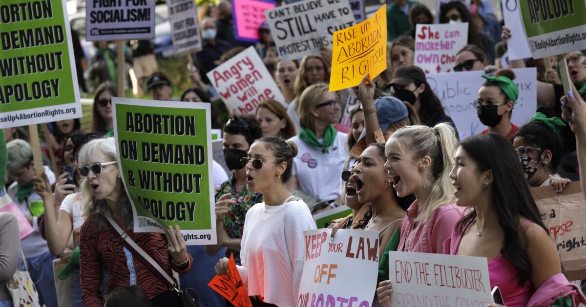 Roe vs. Wade falls: A comprehensive guide to L.A. Times coverage Roe vs. Wade falls: A comprehensive guide to L.A. Times coverage