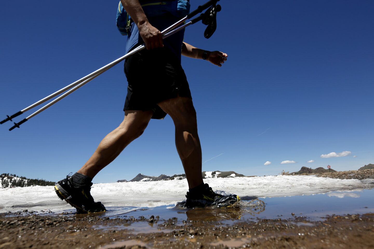 Skiers Hit The Slopes In Bikini Tops As Californias Endless Winter Endures A Heat Wave Los 7193