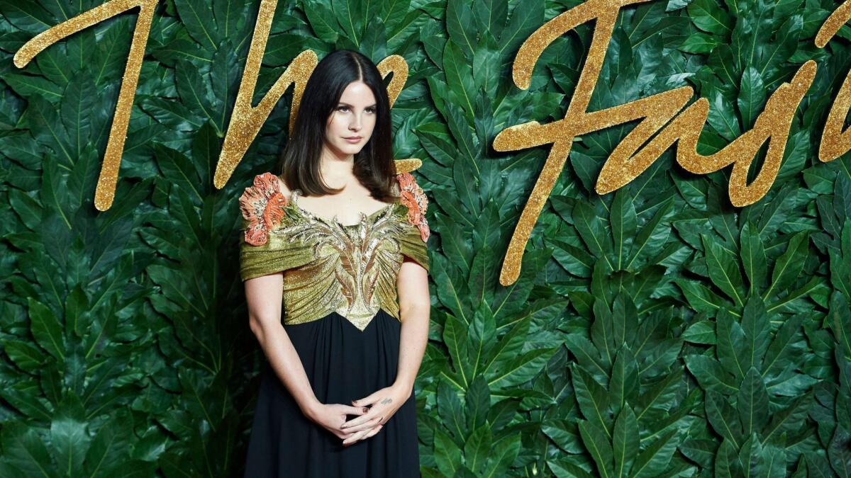 Lana Del Rey Fashion, News, Photos and Videos