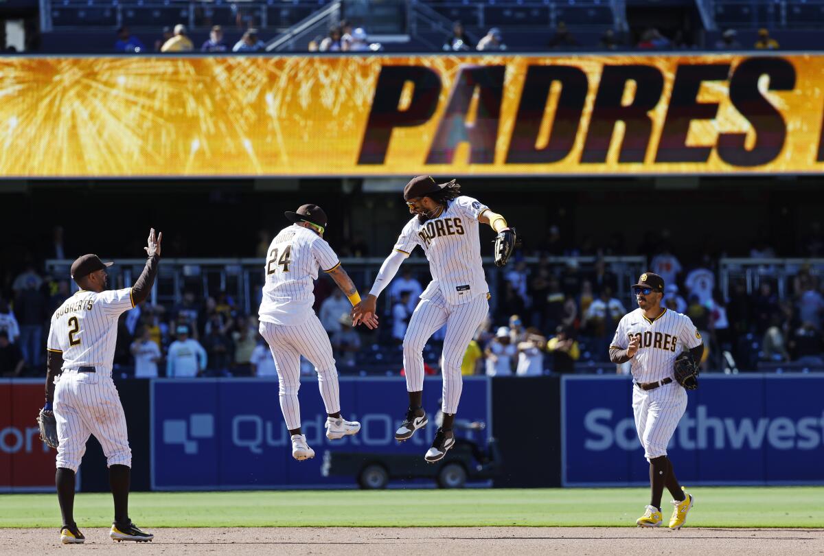 Juan Soto Padres: Star tries convincing Dodgers home run to stay in