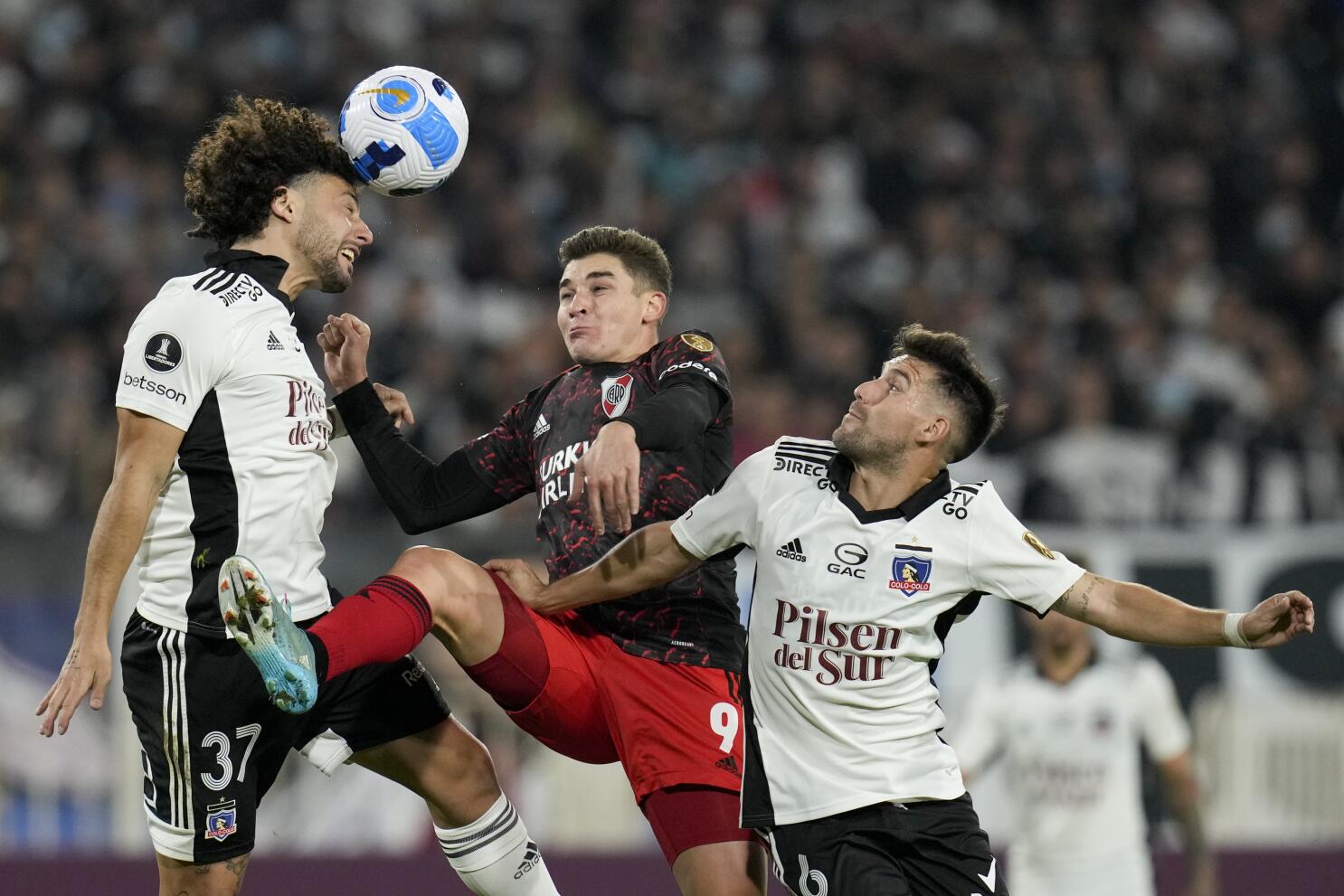 Álvarez scores 6 for River Plate ahead of move to Man City - The San Diego  Union-Tribune