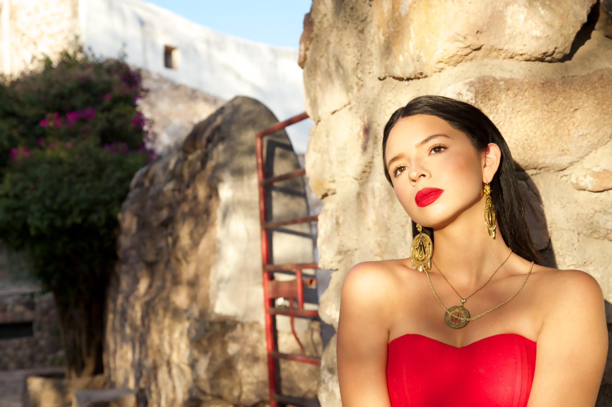 Ángela ya batió con su dueto al lado de Christian Nodal y ahora va por más con su propuesta en mariachi junto a Jesse & Joy.