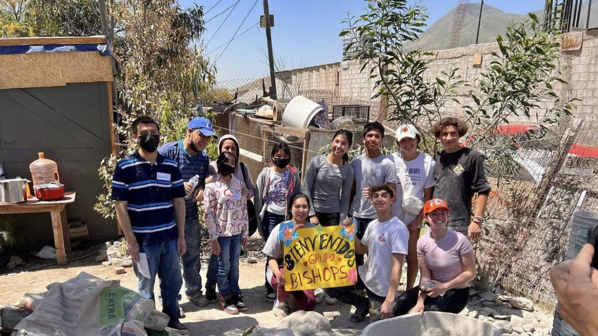Fairbanks Ranch teen helps change lives by building homes in Tijuana - Vimarsana News