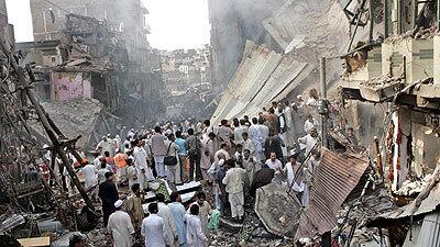 Explosion rips Peshawar marketplace