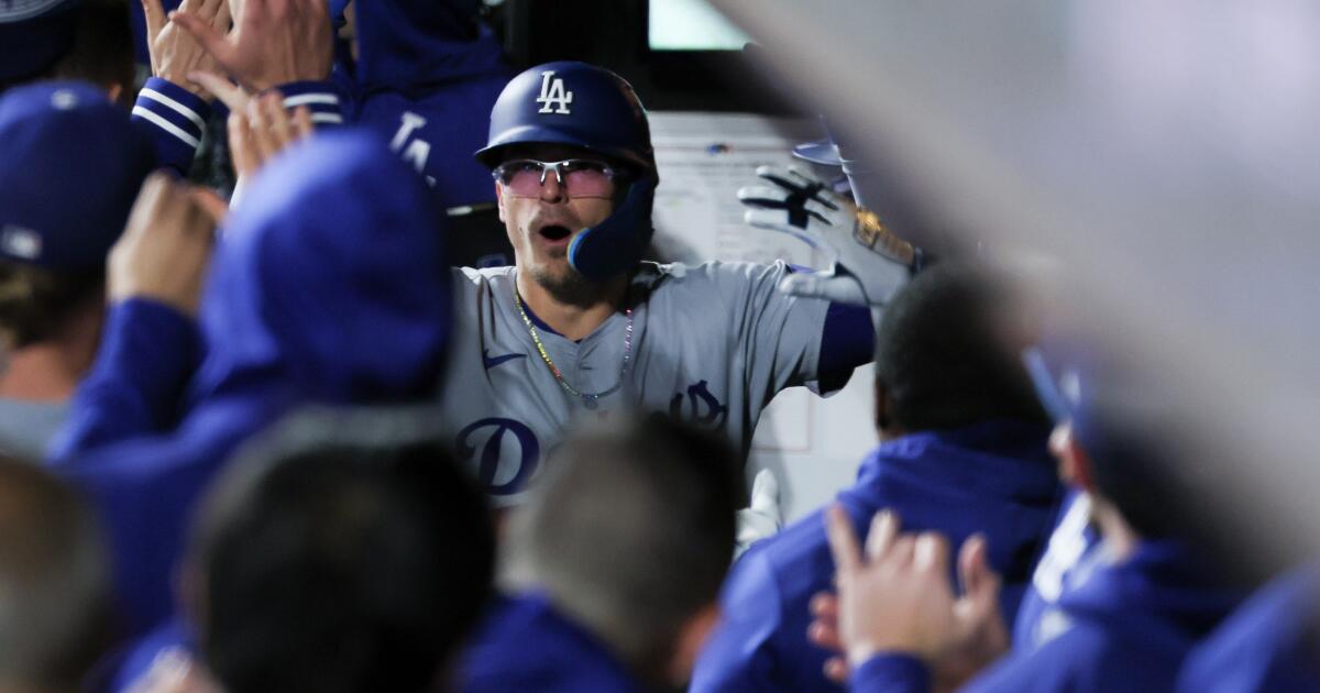 Kiké Hernández adds another homer to impressive October résumé: ‘He wants the moment’