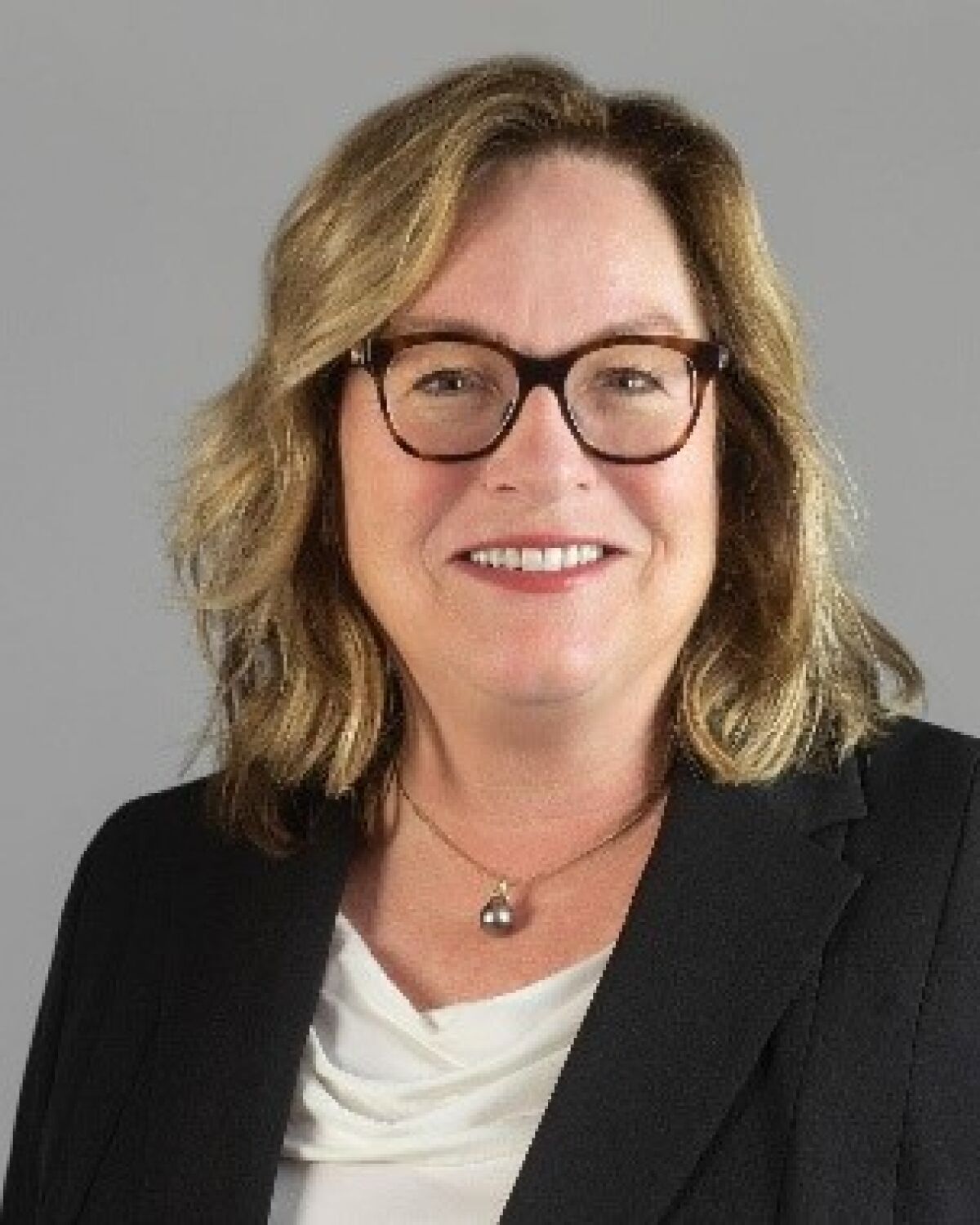 Dr. Anne Staffieri