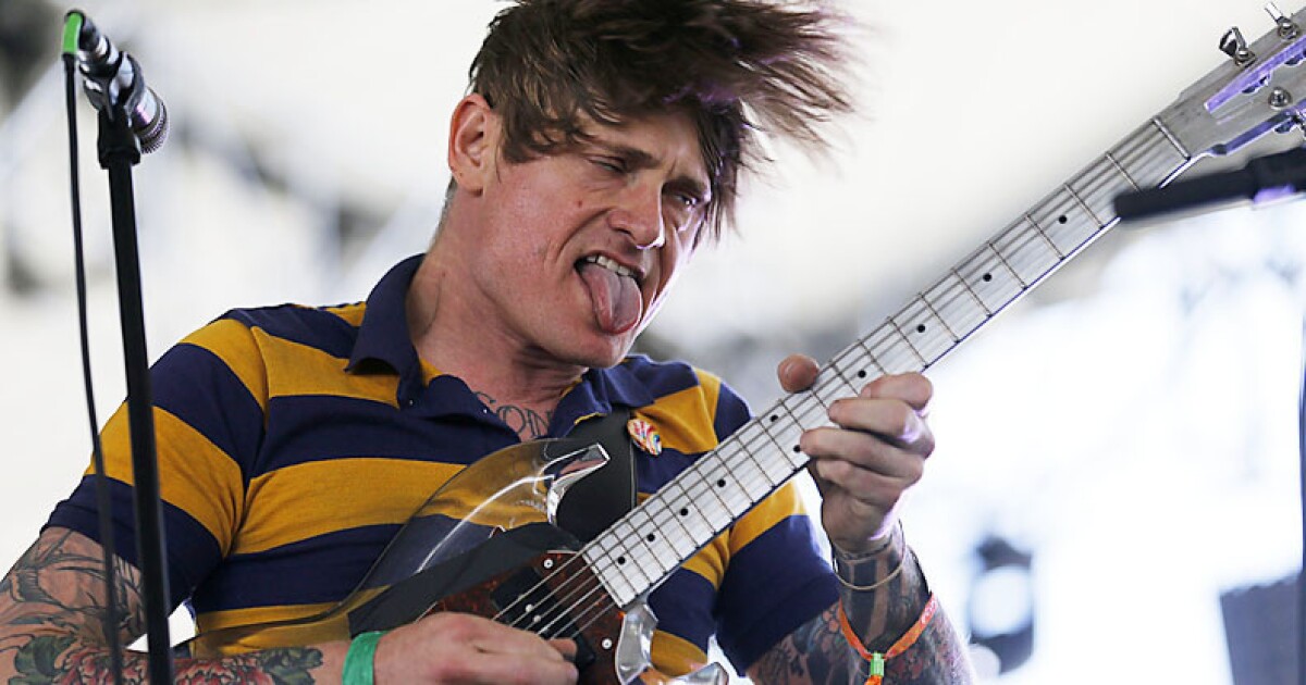 Coachella 13 Thee Oh Sees Rule The Gobi Tent With Joyous Fury Los Angeles Times