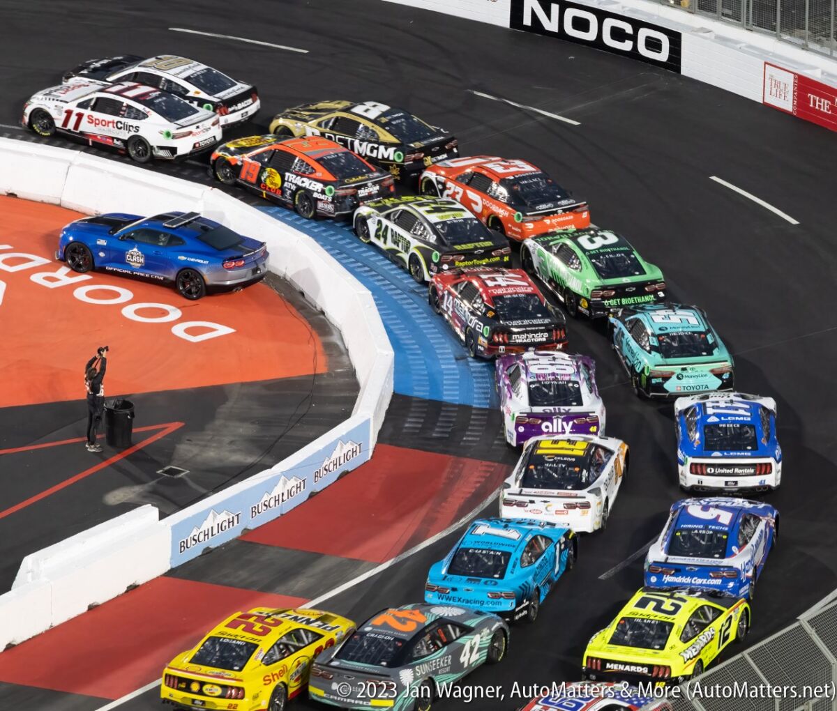 Tight racing on the very short track