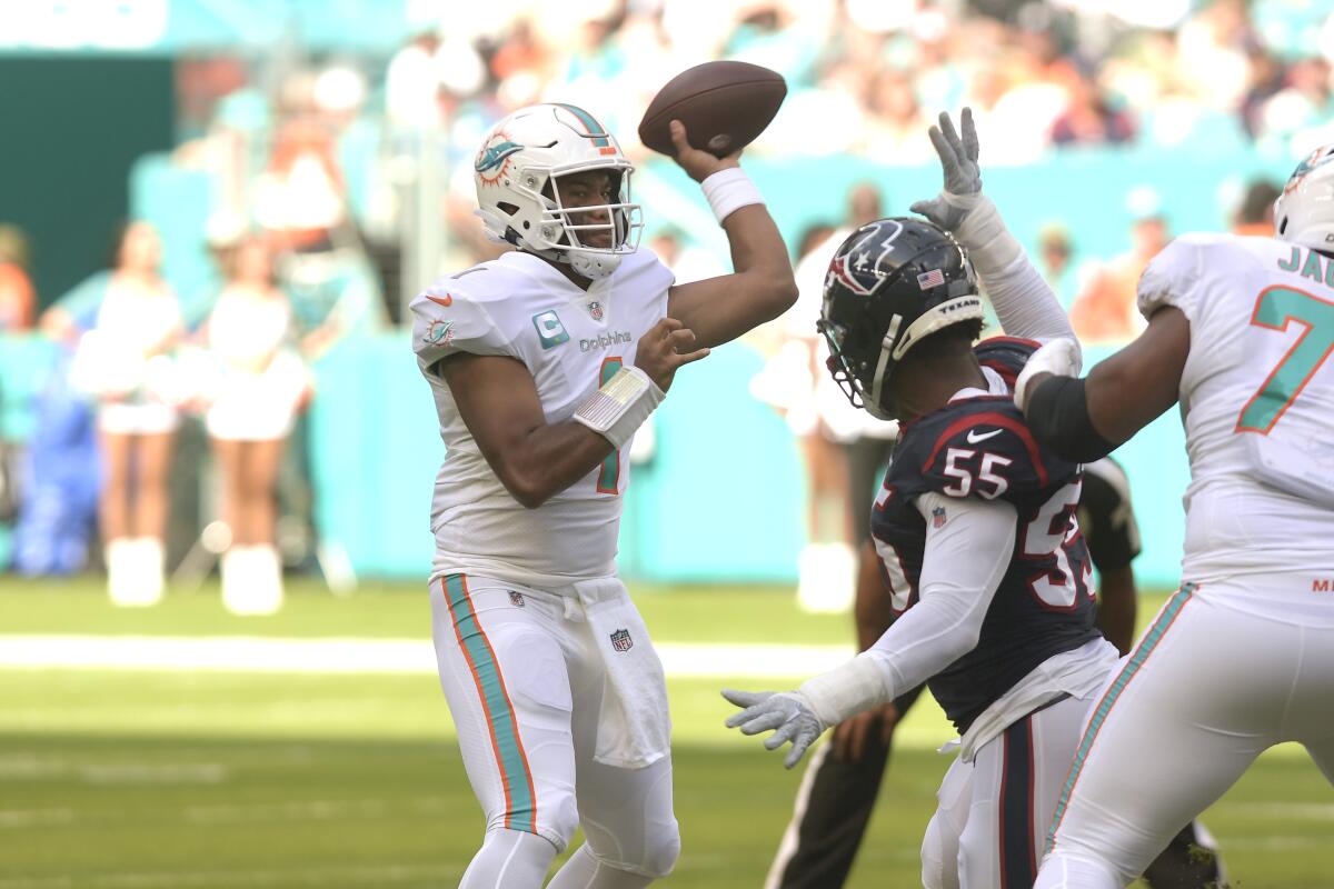 Tagovailoa, Dolphins rout Texans 30-15 for 5th straight win - The San Diego  Union-Tribune