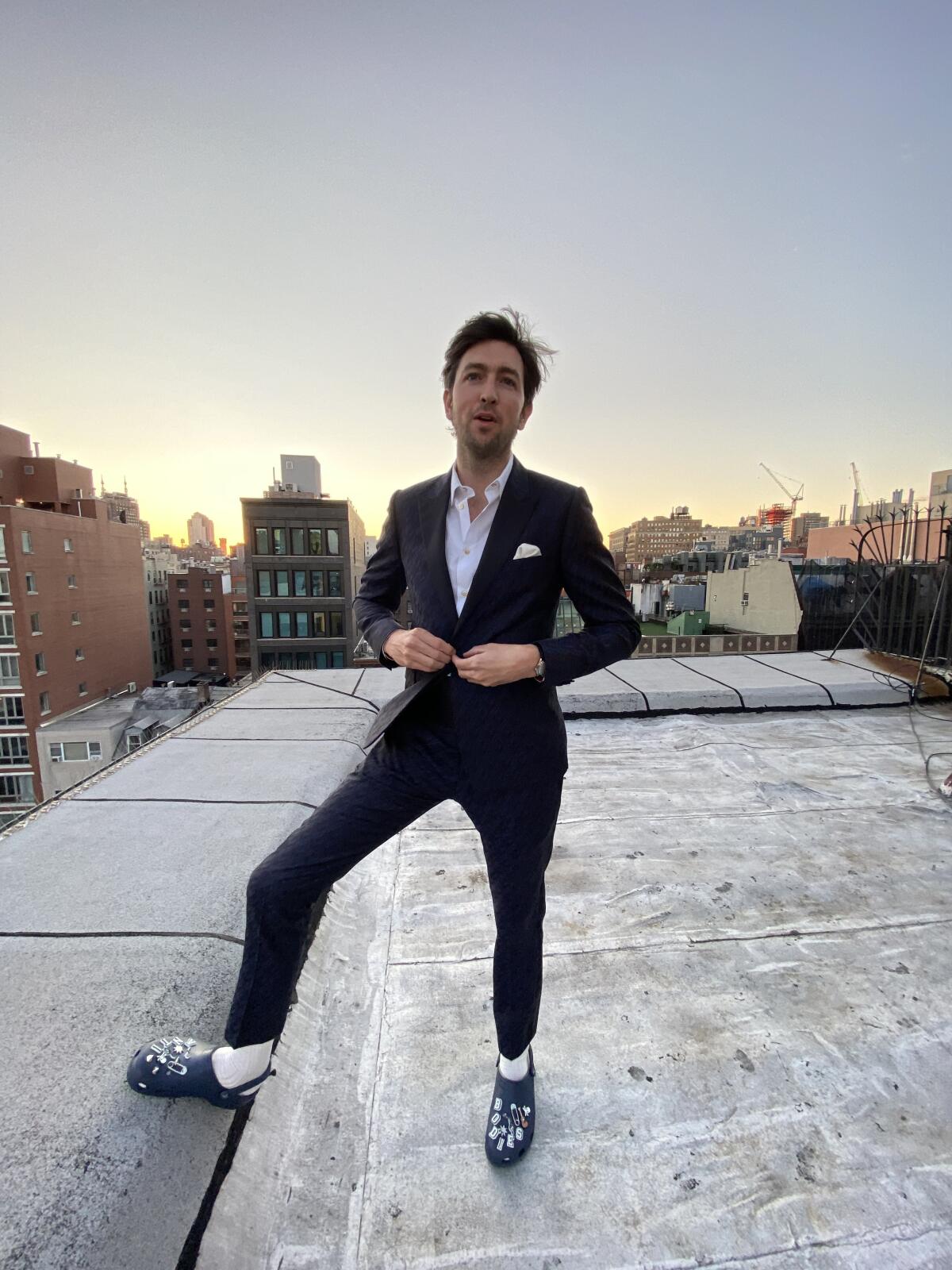 How Tall Is Nicholas Braun? Photos of Cousin Greg From 'Succession'  Towering Over His Costars