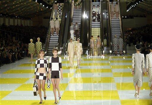 Louis Vuitton, striped dress with sequins - Unique Designer Pieces