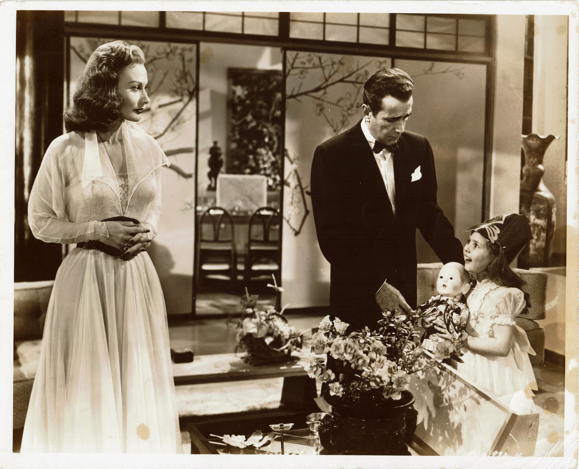Promotional movie still of Lora Lee Michel and Humphrey Bogart