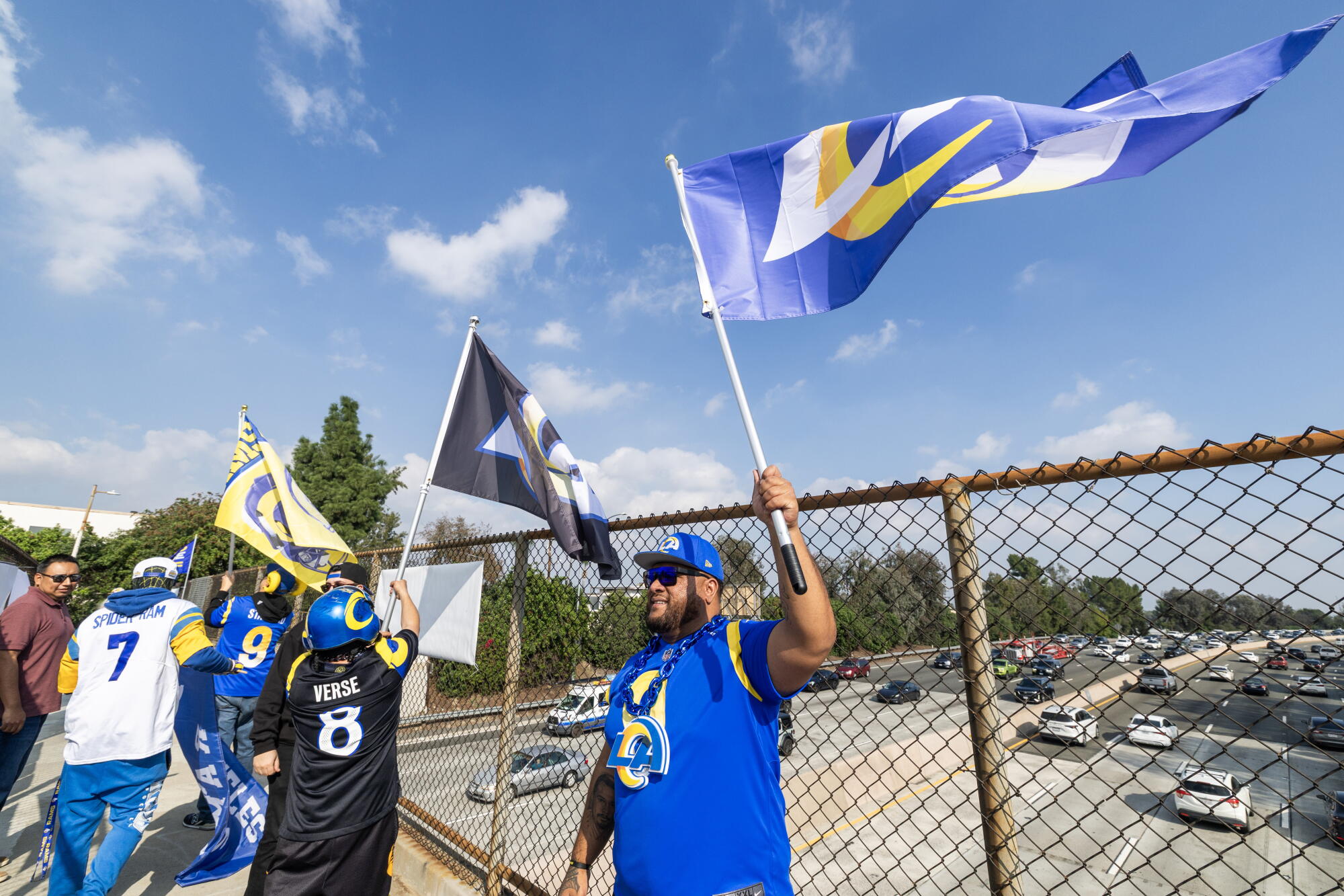 Freeway Rams Meet the Freeway Fan, the Rams' traffic-preaching inspiration - Los ...
