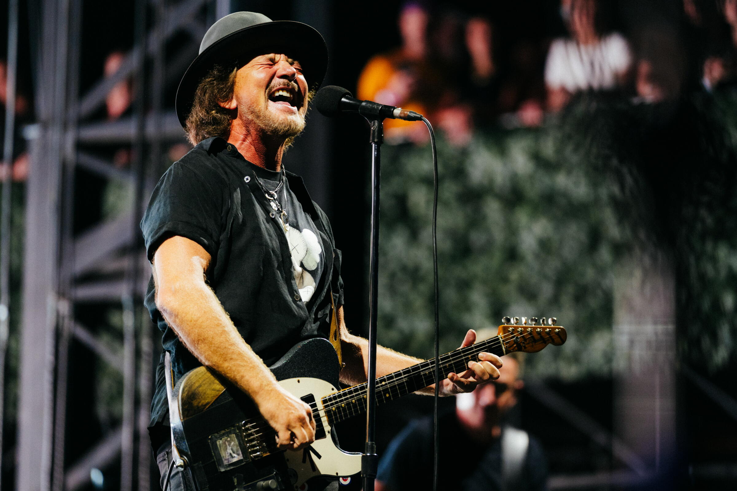 Pearl Jam al frente de Pearl Jam durante la fecha final del Ohana 2026.