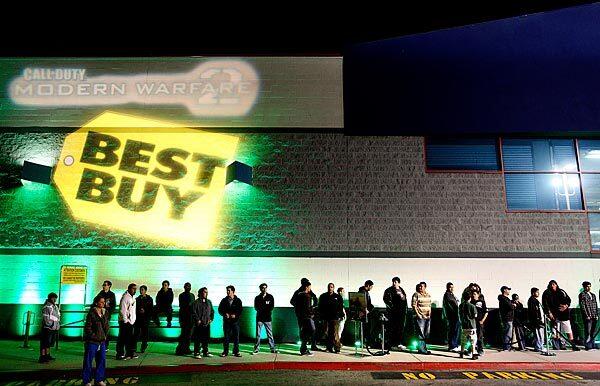 Hundreds of people line up to buy Call of Duty: Modern Warfare 2 at Best Buy in West Los Angeles ahead of its Nov. 10 launch.
