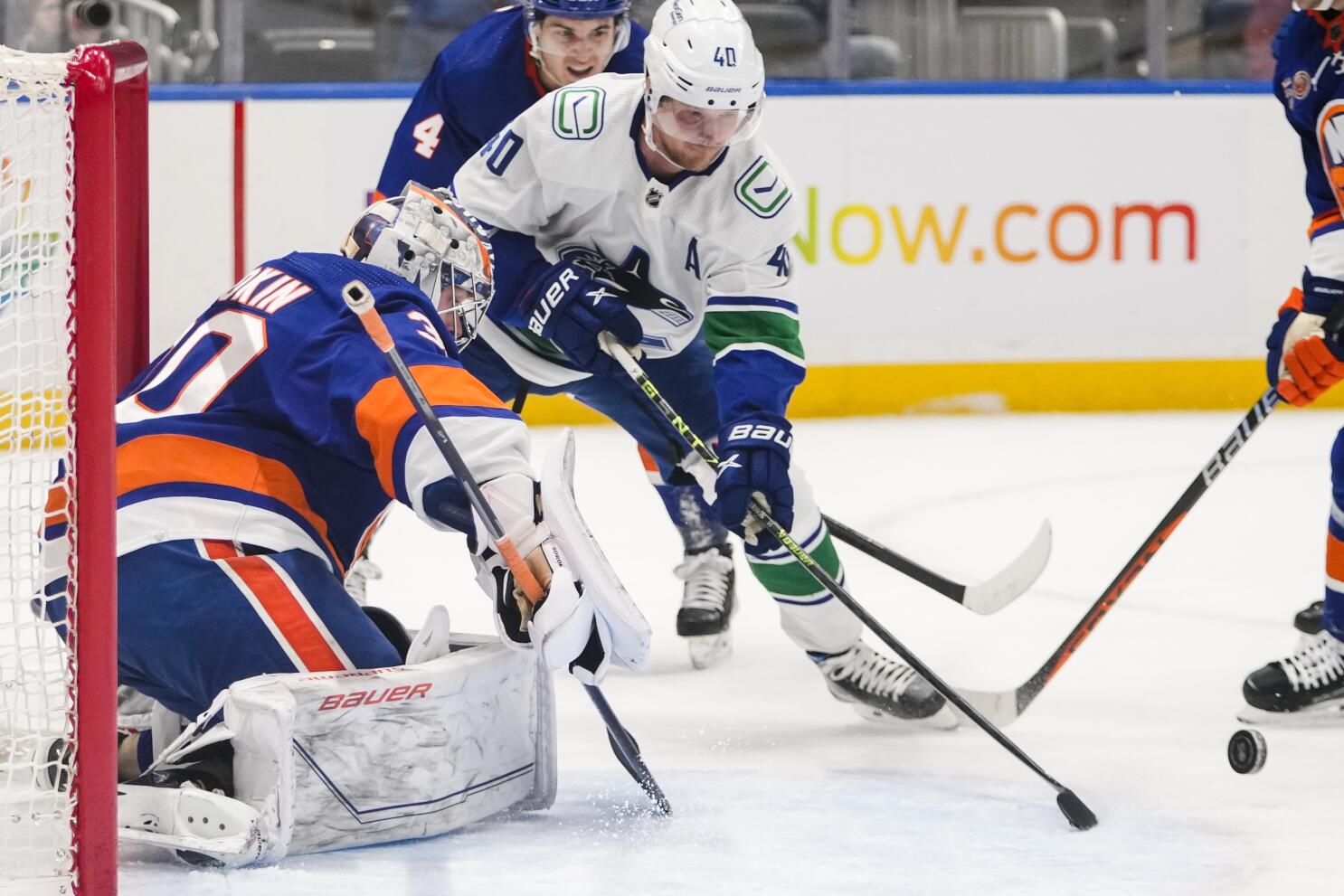 Palmieri, Barzal score in win for Isles in Horvat's 1st game