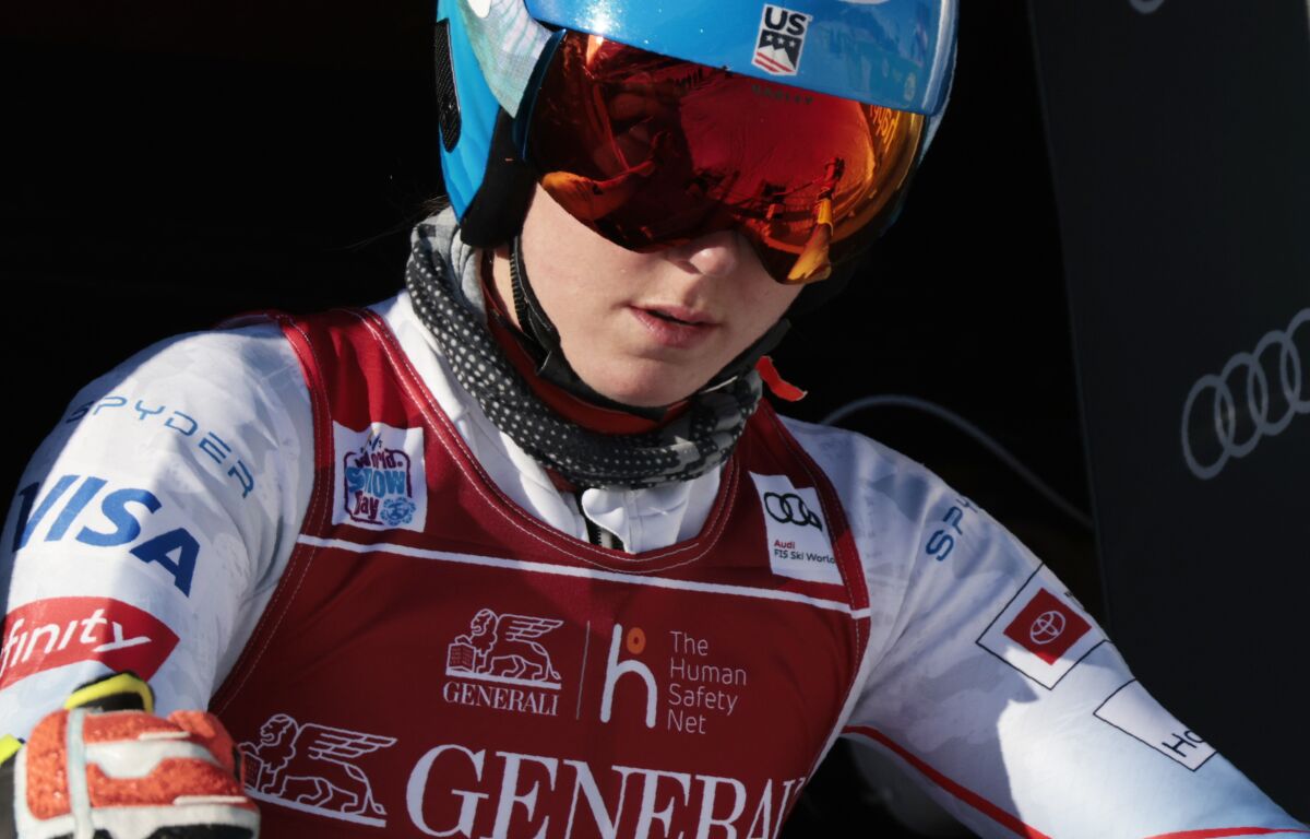 United States' Mikaela Shiffrin prepares to start of the alpine ski, women's World Cup giant slalom race in Courchevel, France, Wednesday, Dec. 22, 2021. (AP Photo/Giovanni Maria Pizzato)