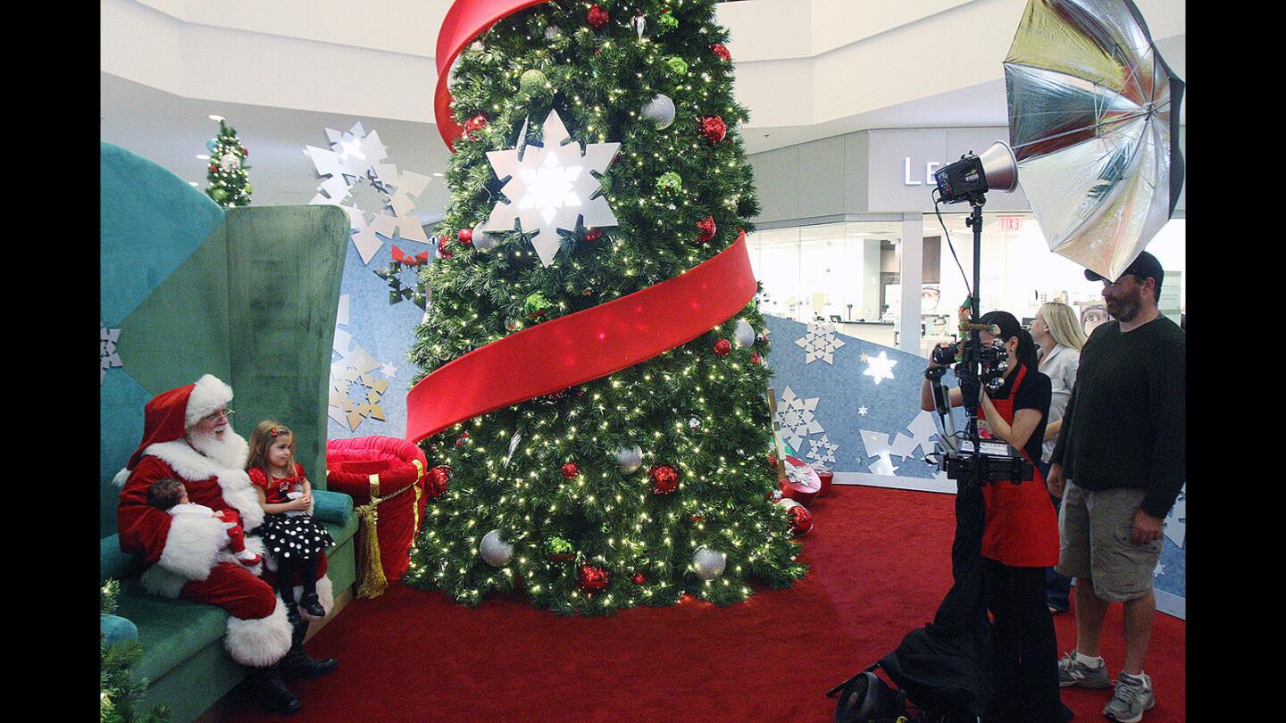 Photo Gallery: Santa takes reservations at Glendale Galleria