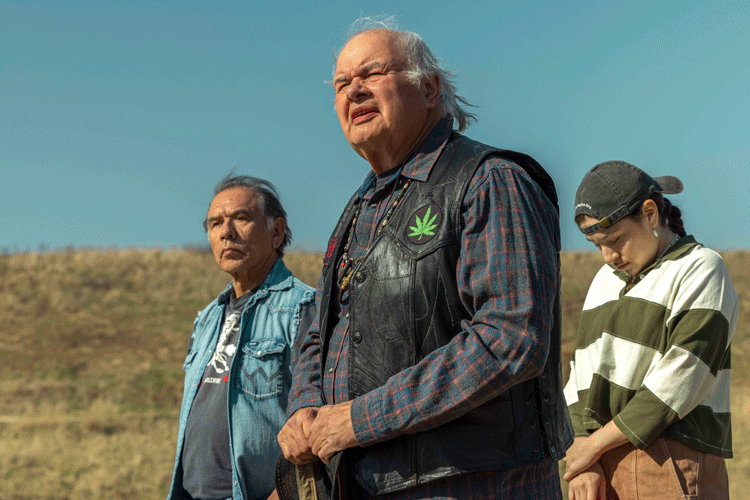Meet the hunky Gaston of 'Beauty and the Beast' live on ABC Los