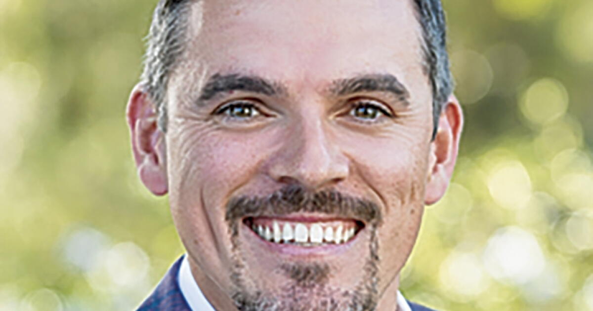 Rob Sladek Henry W. Sladek - Los Angeles Times