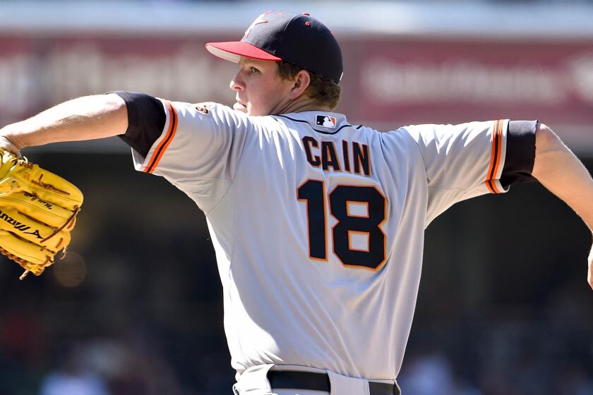 San Francisco Giants pitcher Matt Cain would miss the remainder of the season if he chooses to have surgery on his right elbow.