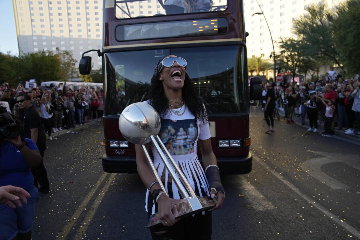 Golden Knights' championship parade takes over Las Vegas Strip - Las Vegas  Sun News