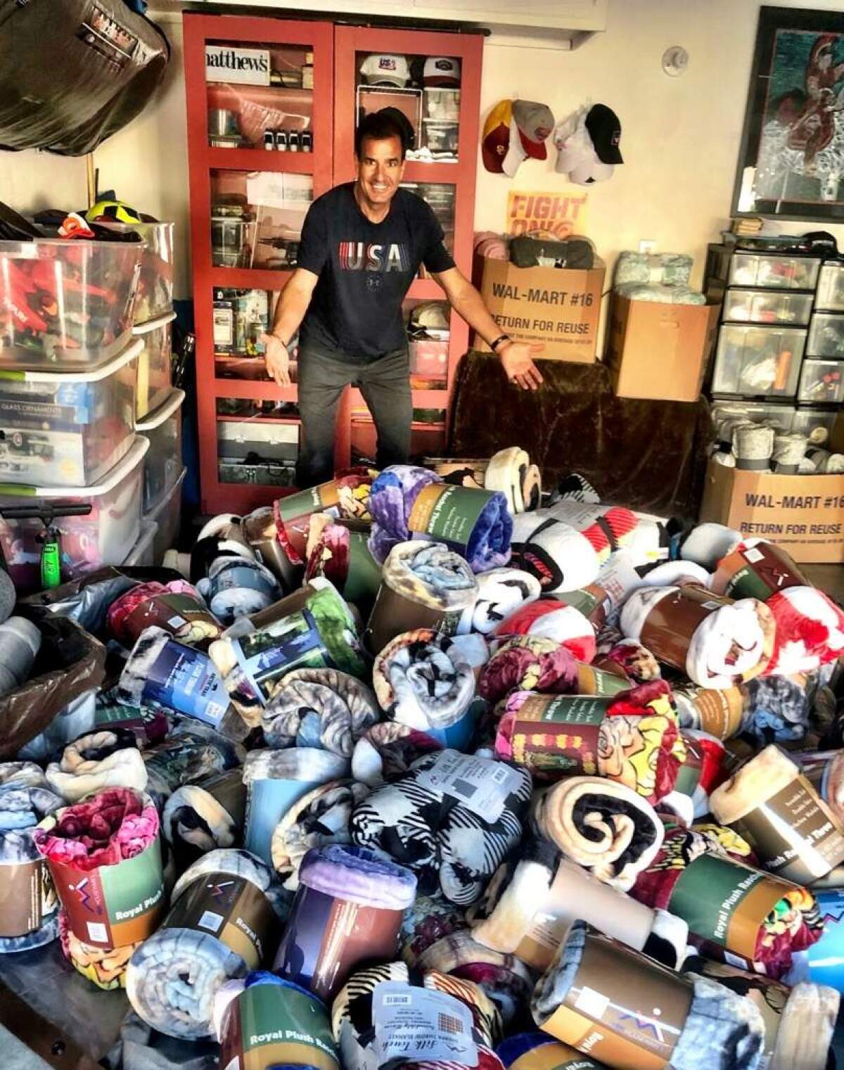 Mike Stein and his son Matt have been donating blankets for homeless youth over the last two winters.
