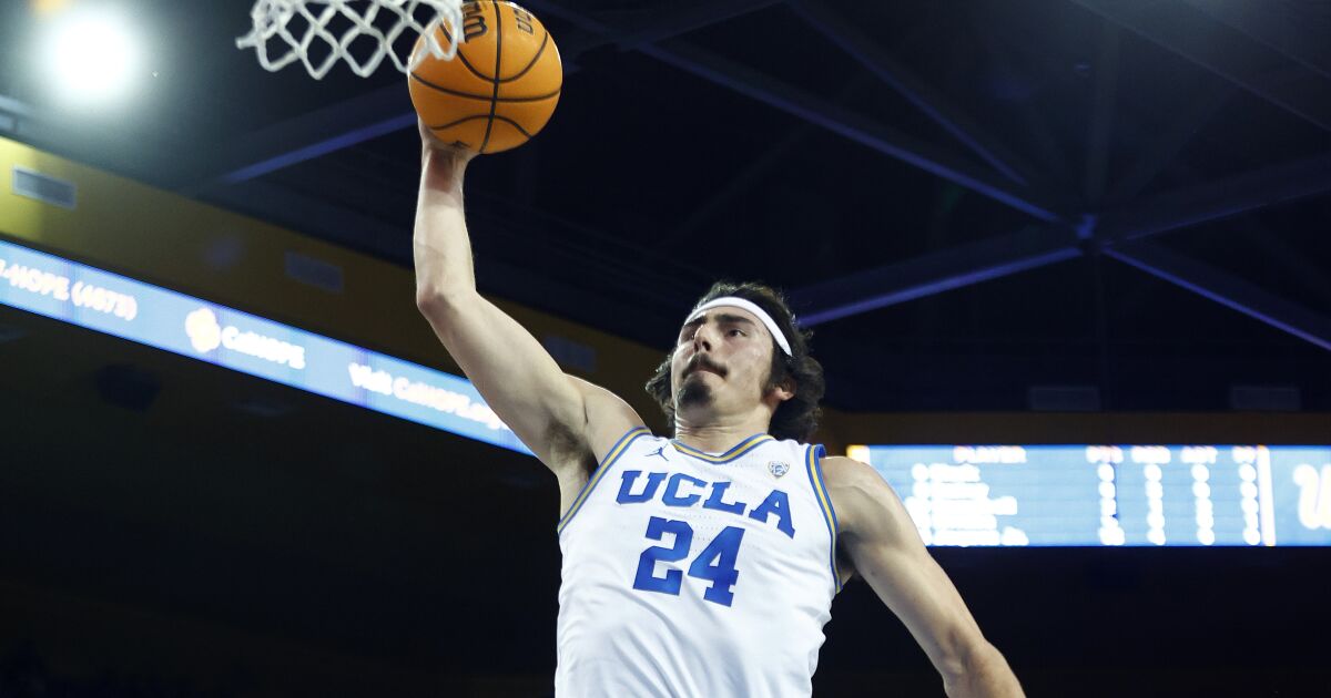 Jaime Jaquez Jr. exerts his authority as UCLA earns its ninth consecutive win