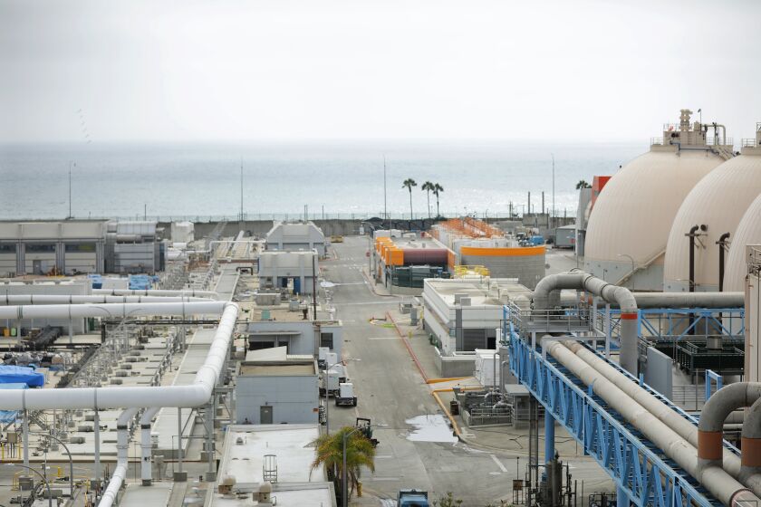 PLAYA DEL REY, CALIFORNIA: Hyperion sewage treatment plant in Playa del Rey is across the street from Dockweiler State Beach, photographed on Tuesday, July 13, 2021. The beach closed to swimming after a 17-million-gallon sewage spill. (Christina House / Los Angeles Times)