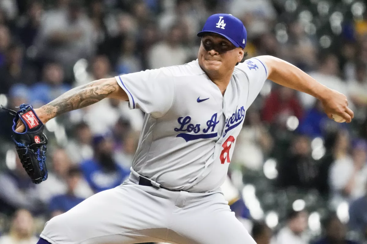 Fitter Victor Gonzalez fits in nicely in Dodgers' bullpen - Los