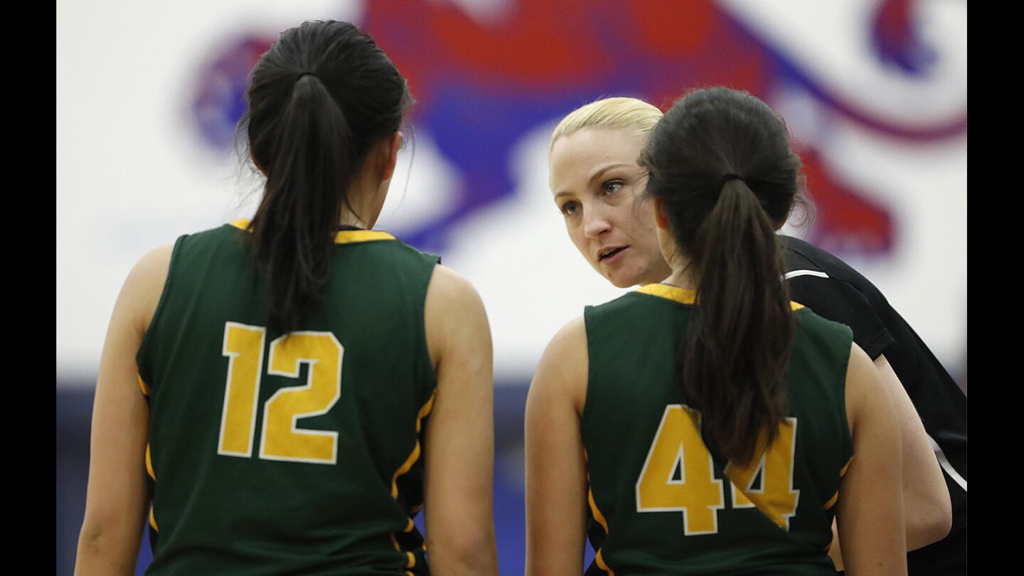 Edison vs. Los Alamitos girls basketball game