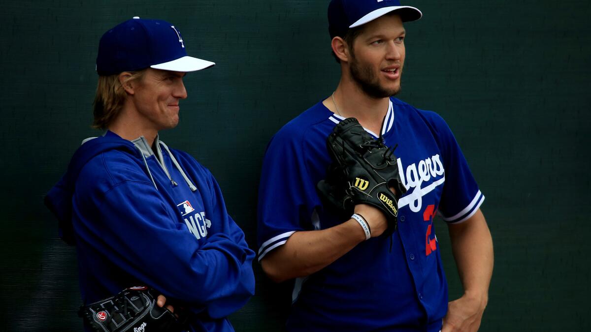 Dodgers' Zack Greinke wins Gold Glove, named Cy Young finalist with Clayton  Kershaw – Orange County Register