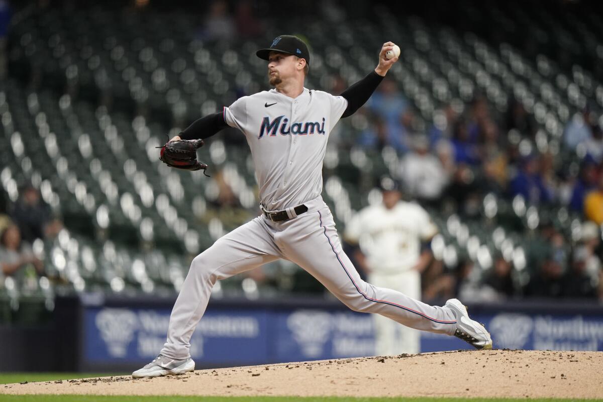 Marlins prevent Brewers from clinching NL Central with 5-4 win and