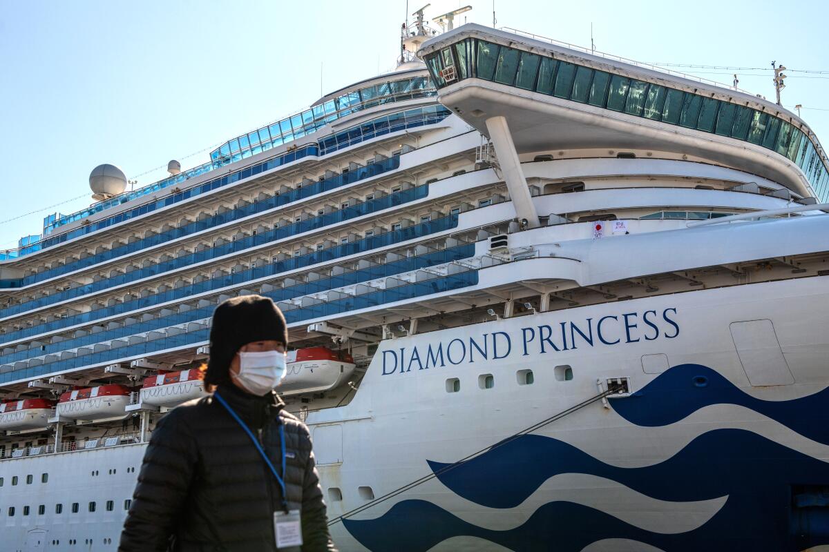 Diamond Princess cruise ship 