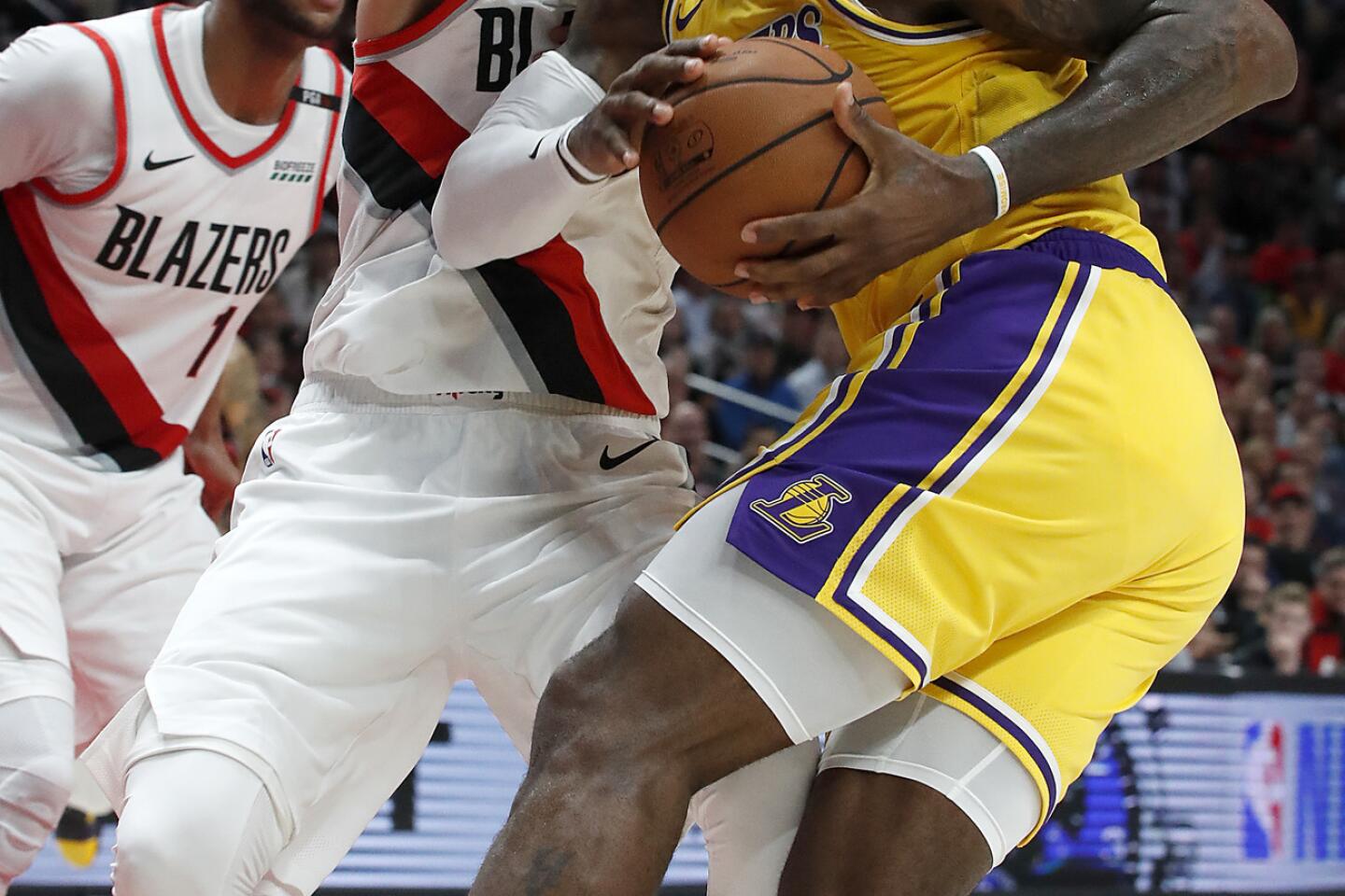 Lakers Lose to Trail Blazers in LeBron James's Debut - The New