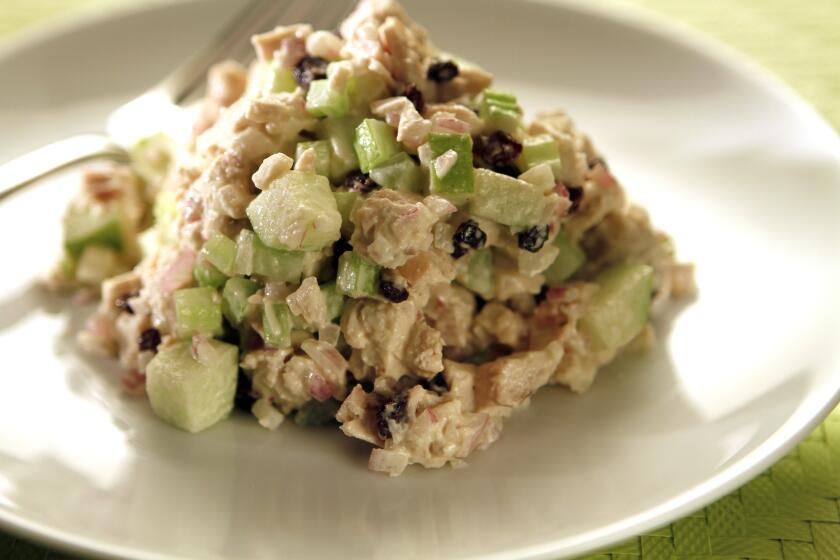 Recipe: Lunch's green apple chicken salad