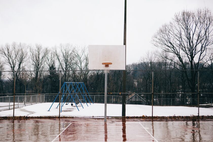 Akron, OH - February 17: An empty Perkins Park basketball court on Thursday, Feb. 17, 2022, in Akron, OH, where LeBron James used to play growing up. (Madeleine Hordinski / For the LA Times)