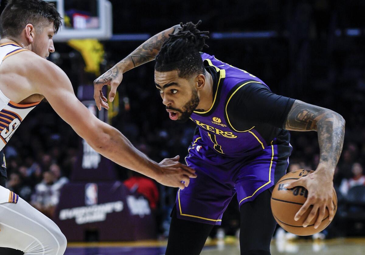 Lakers'ın Phoenix Suns'a karşı galibiyet serisi büyük bir mağlubiyetle sona erdi