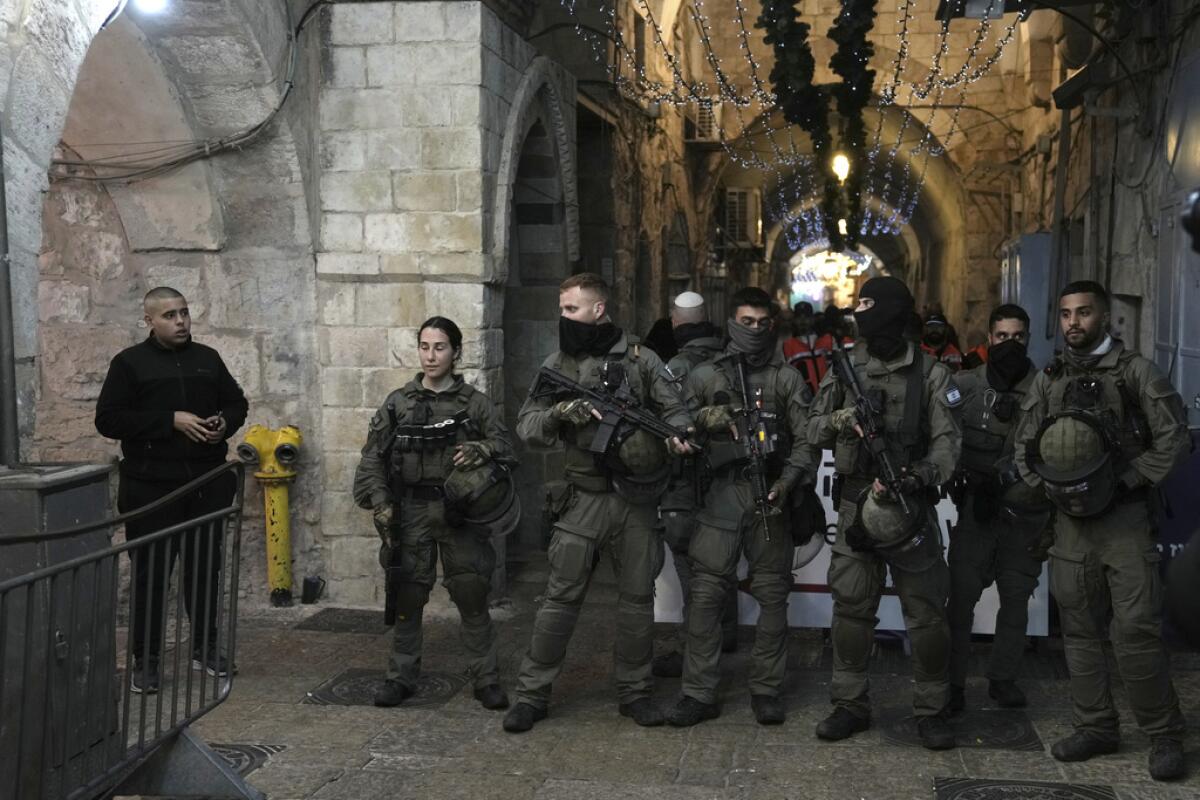 Efectivos de la policía de Israel, desplegados en la Ciudad Vieja 