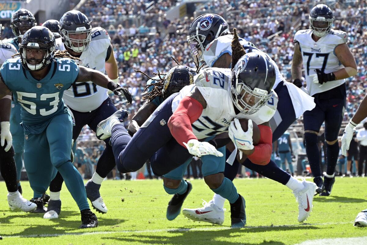 Henry scores 3 TDs; Titans send Jags to 20th straight loss - The San Diego  Union-Tribune