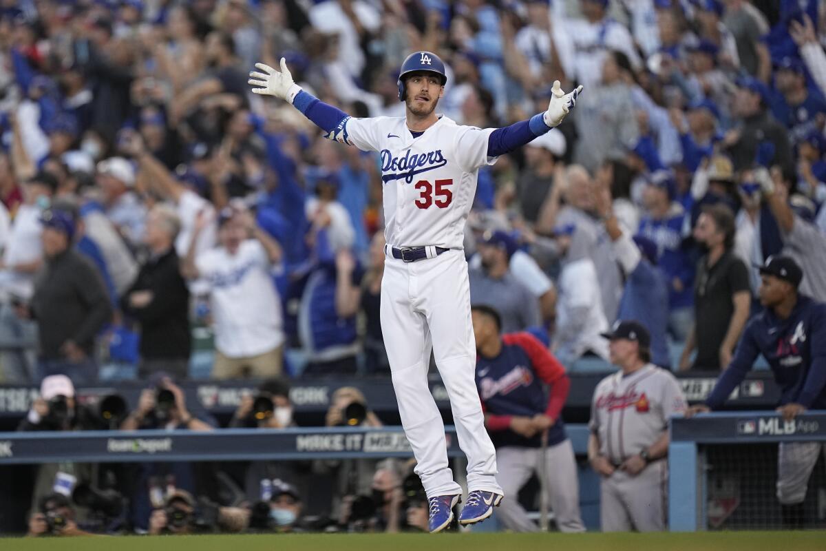 Dodgers' Cody Bellinger loses a home run because of Justin