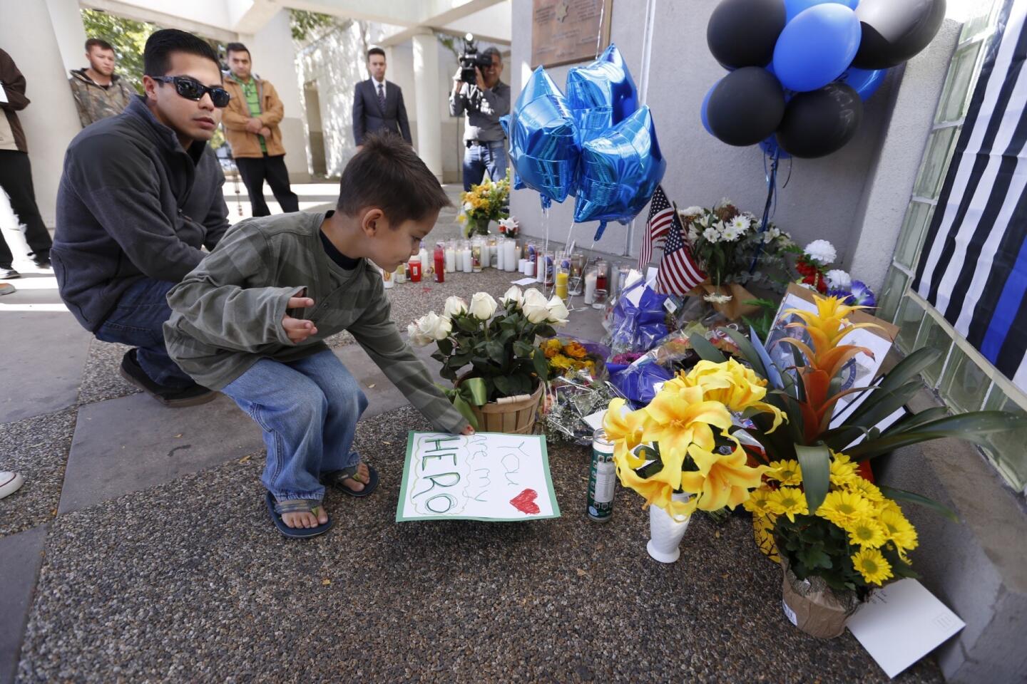 Memorial for L.A. County sheriff’s Sgt. Steve Owen