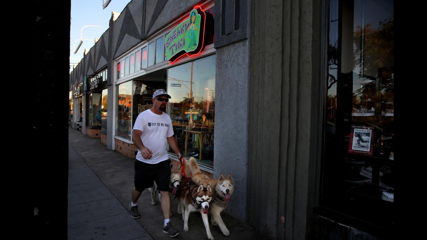 Long Beach's Retro Row