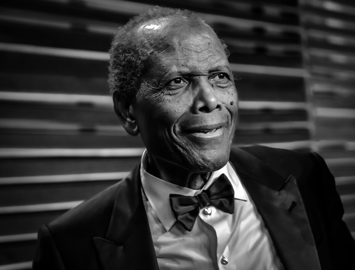Sidney Poitier attends the 2014 Vanity Fair Oscar Party in West Hollywood
