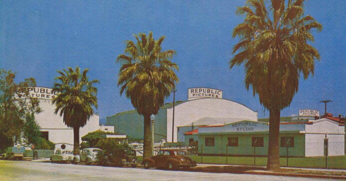 Commentary: Prepare to say a frond farewell to Los Angeles' palm trees