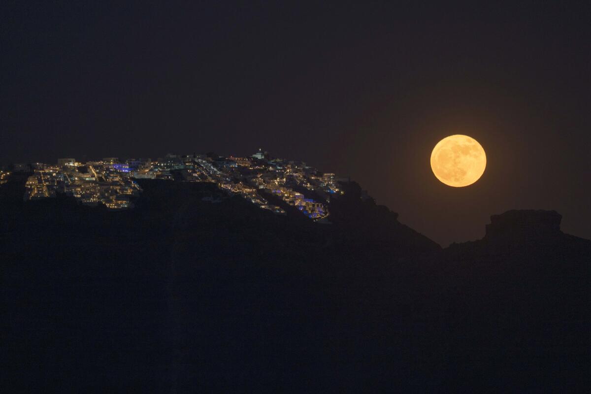 Large moonrise