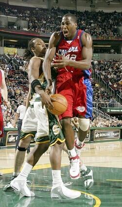 Los Angeles Clippers v Seattle SuperSonics