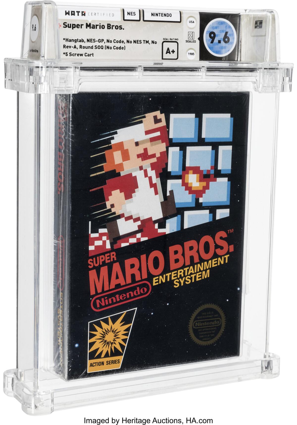 Esta foto facilitada por Heritage Auctions muestra un cartucho sin abrir del juego Super Mario Bros., de Nintento