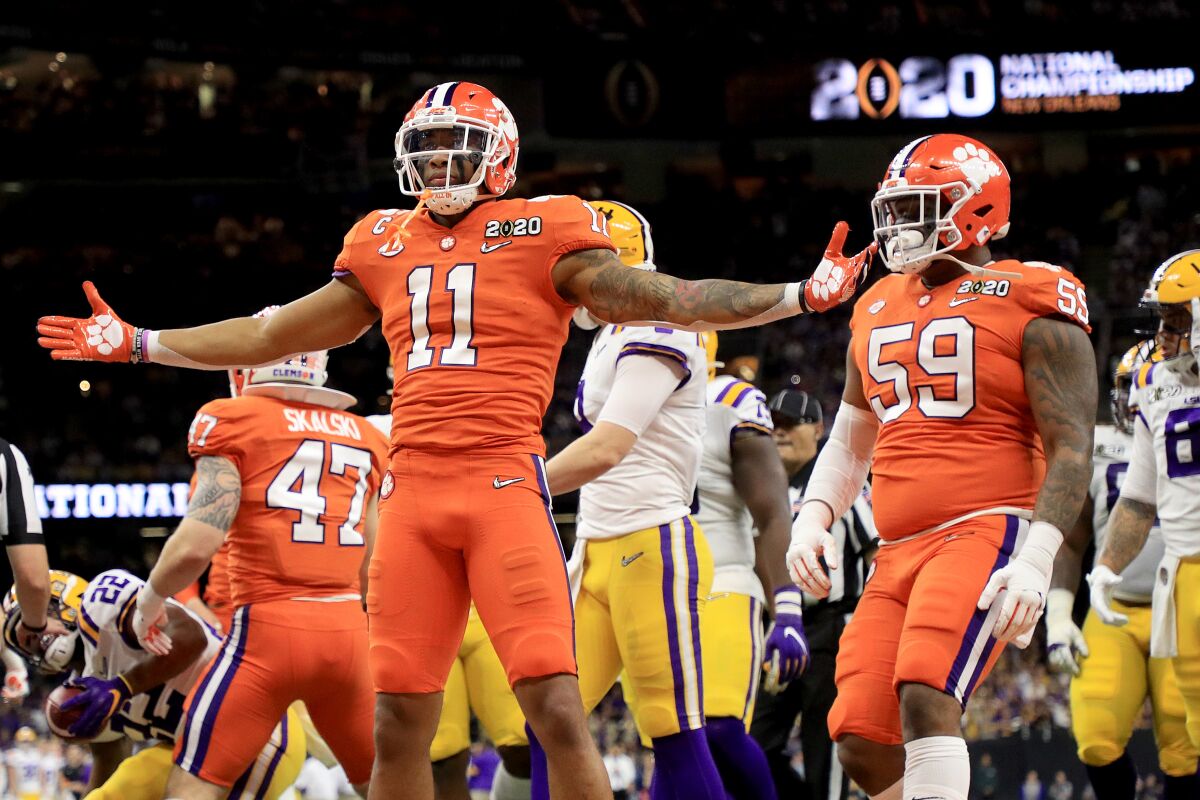 Clemson Tigers linebacker Isaiah Simmons (11) will likely cement himself as a Top 10 pick in April's NFL Draft with an impressive performance at the NFL Scouting Combine in Indianapolis.